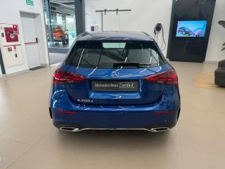 MERCEDES-BENZ A 200 d Compacto